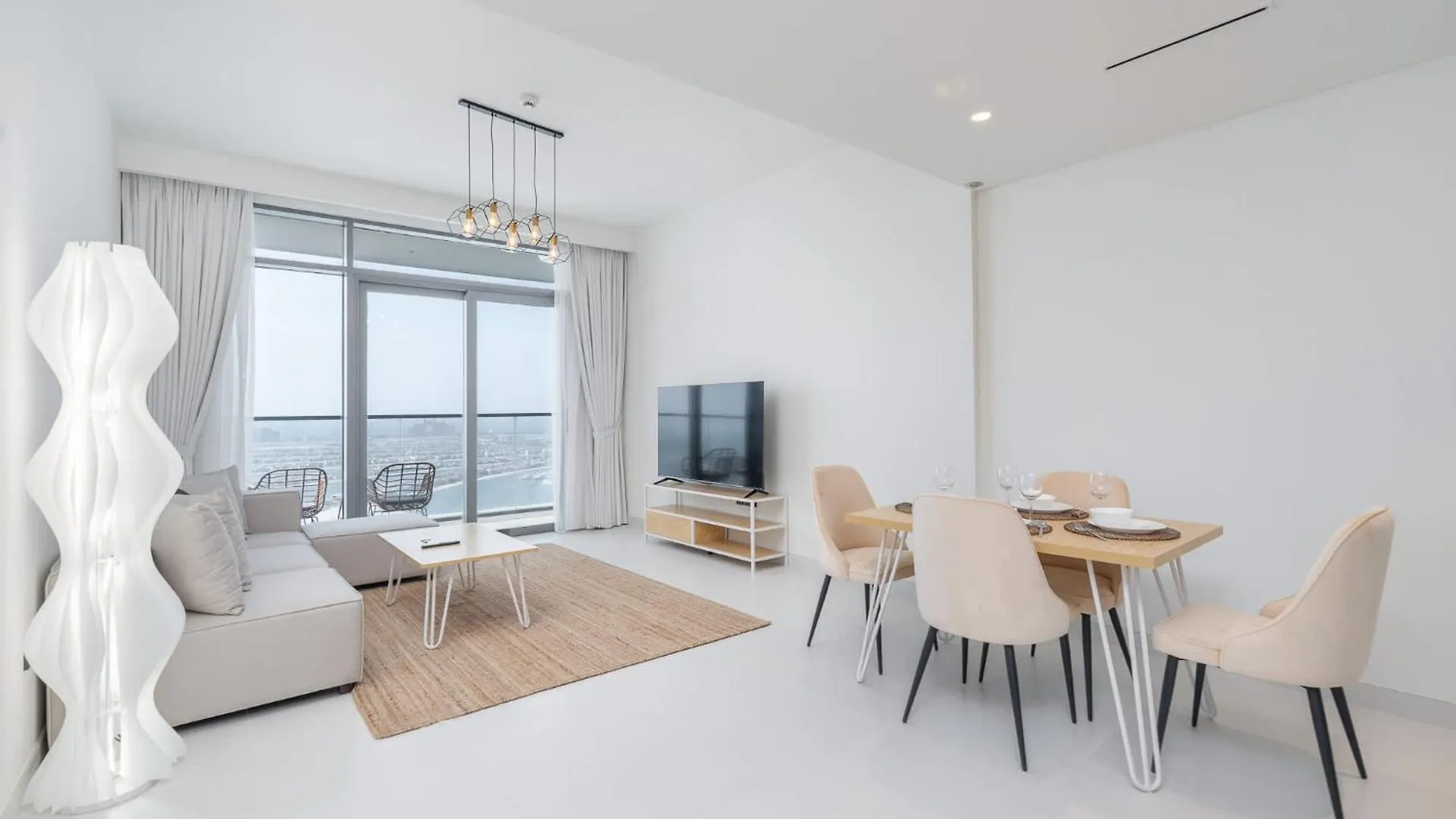 Apartment 1 Bedroom In Marina Vista With Gorgeous Palm Views Dubai