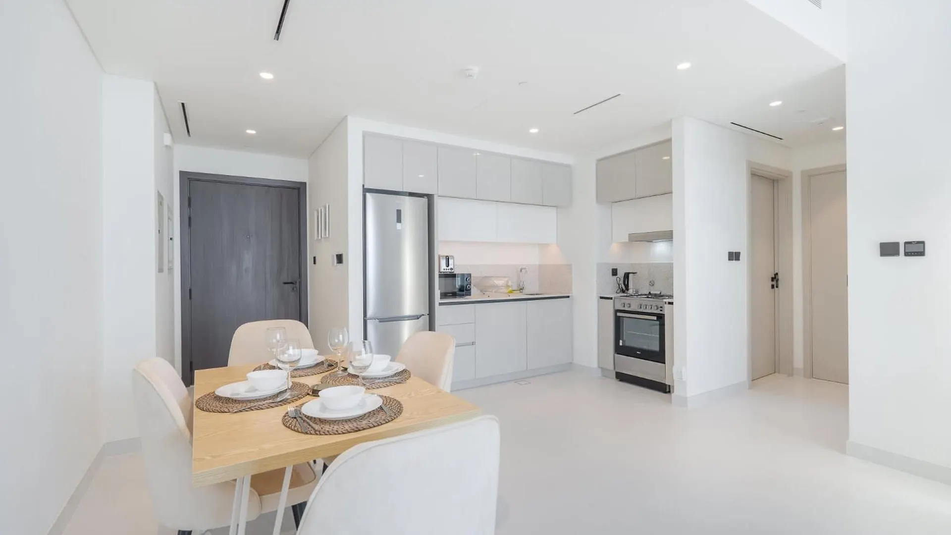 Apartment 1 Bedroom In Marina Vista With Gorgeous Palm Views Dubai