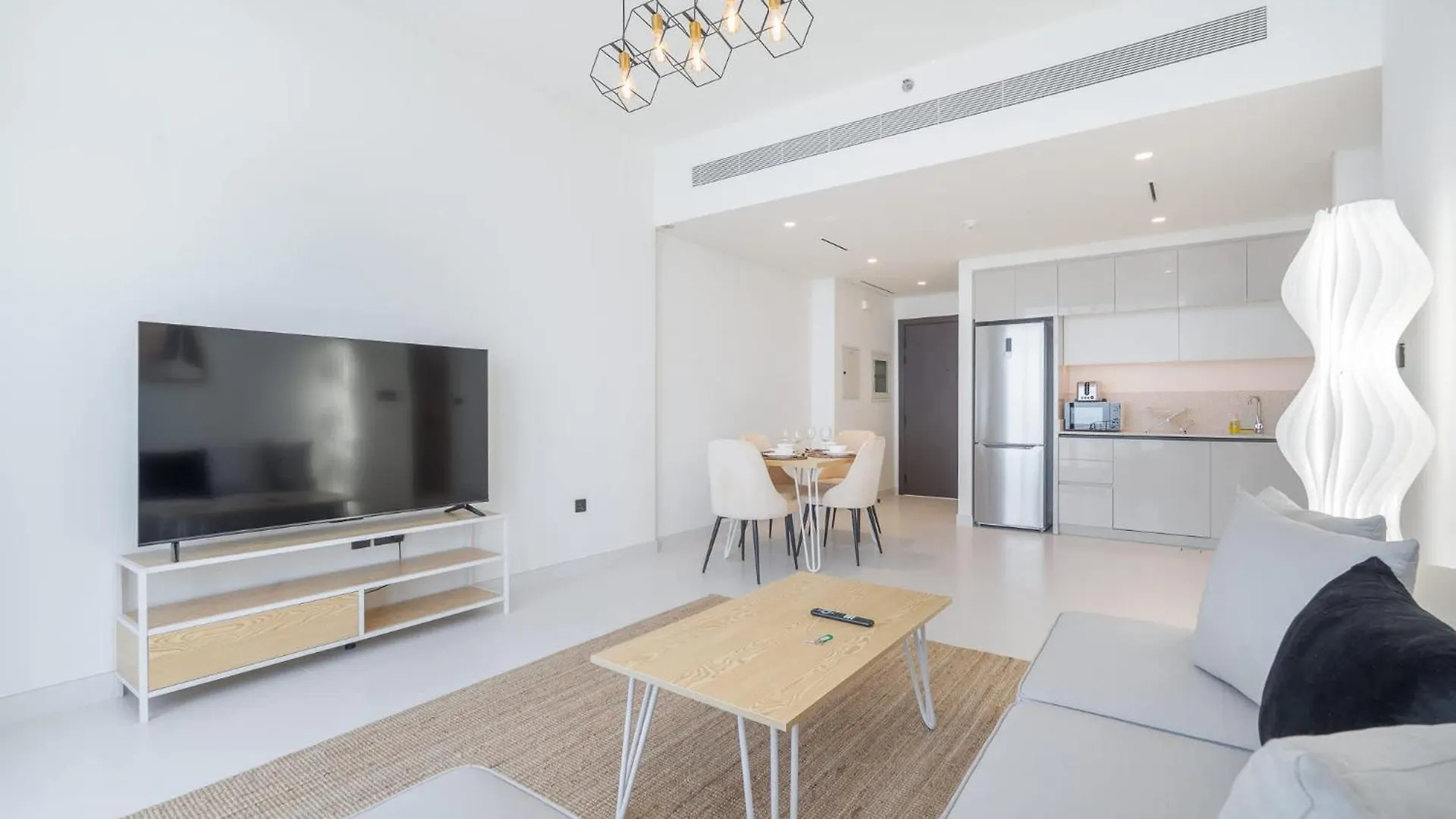 1 Bedroom In Marina Vista With Gorgeous Palm Views Dubai
